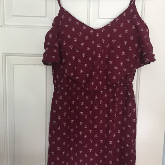 Old Navy Burgundy Dress with white Rose Pattern - Picture 2 of 4